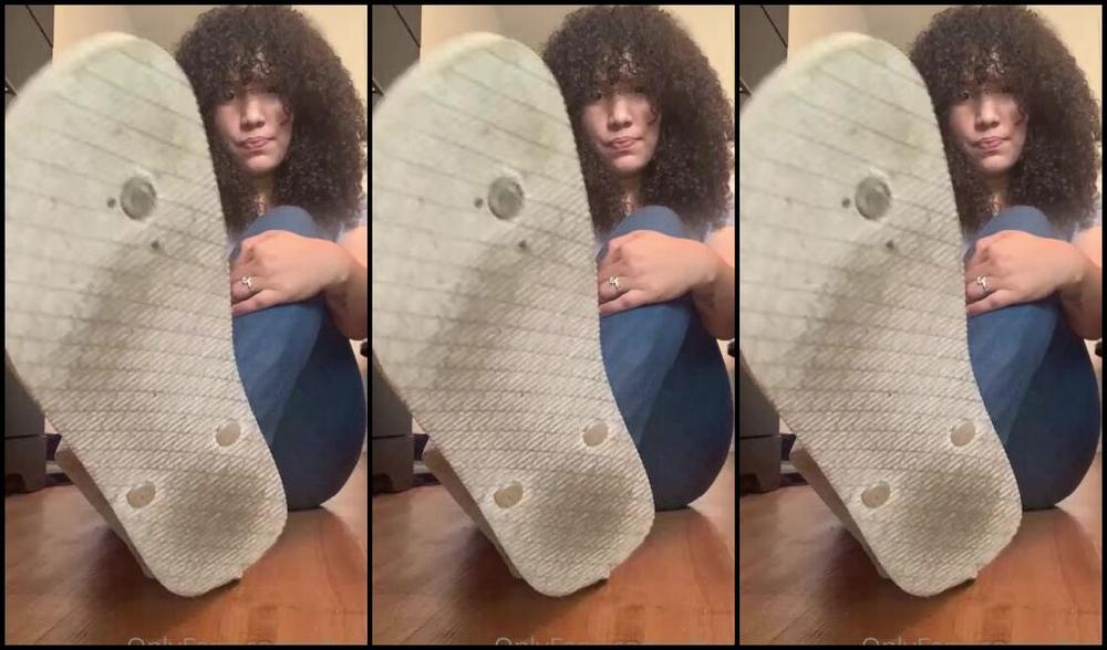 Natasha Aka Vibez3 Onlyfans Every Goddess Needs A Pathetic Little Bitch To Clean Her Shoes And Dirty Soles Here Is One More Dir