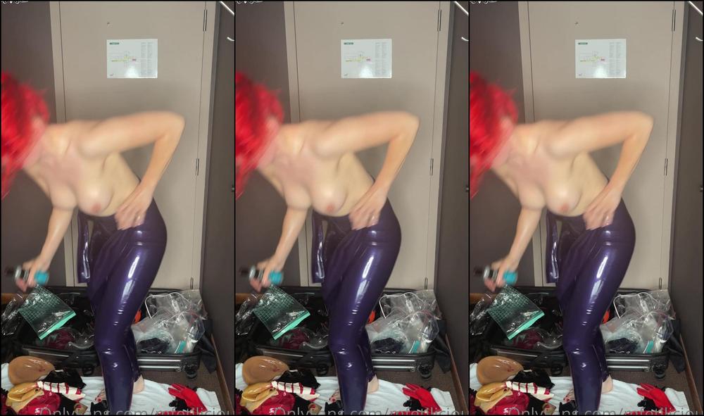 Mfetilicious The Last Outfit I Wore During My Shoot With Genz Was A Purple Catsuit With Other Heavy R