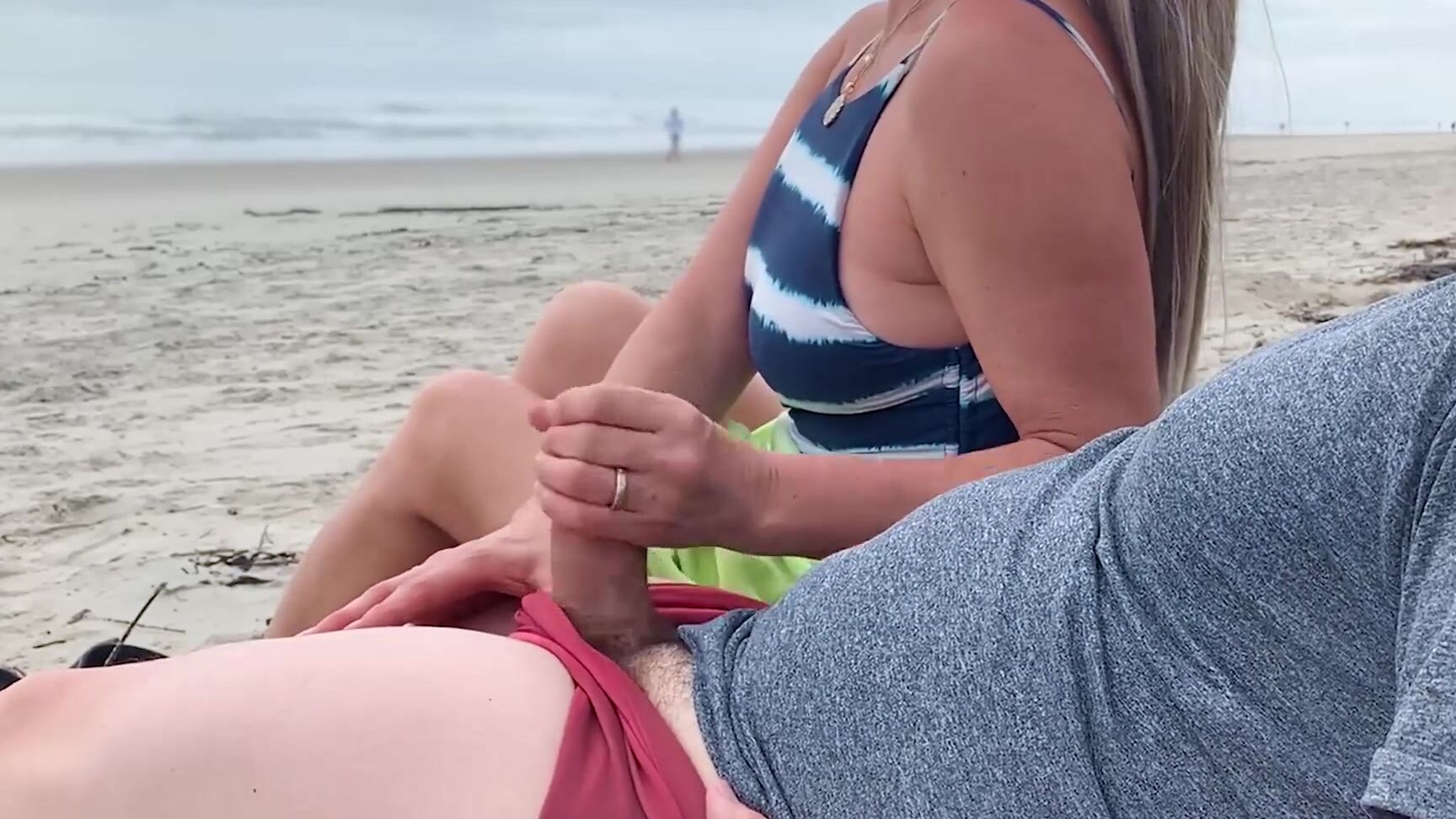 Screwdriverzzz 037.I love when they look at our anal xhamster