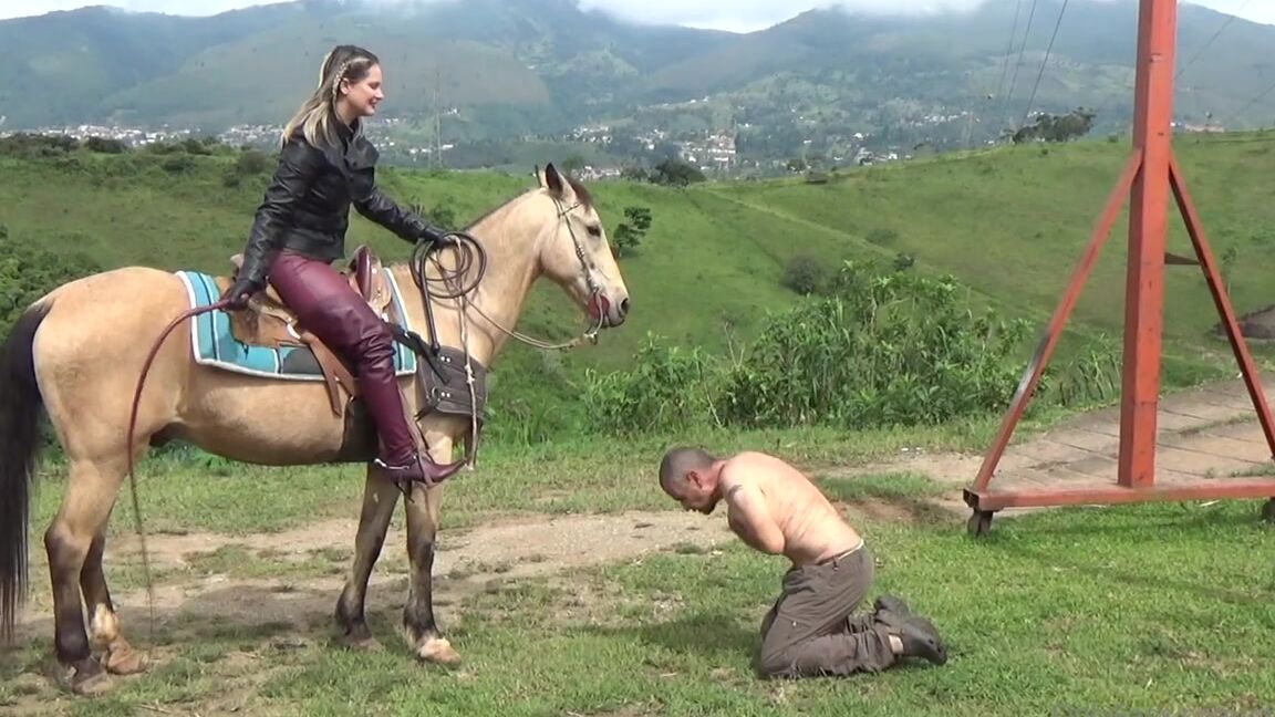 Ghrfan Onlyfans The Elh Clip For December Is Pure Fire Joanna Is Wearing My Absolute Favorite Boots Hope