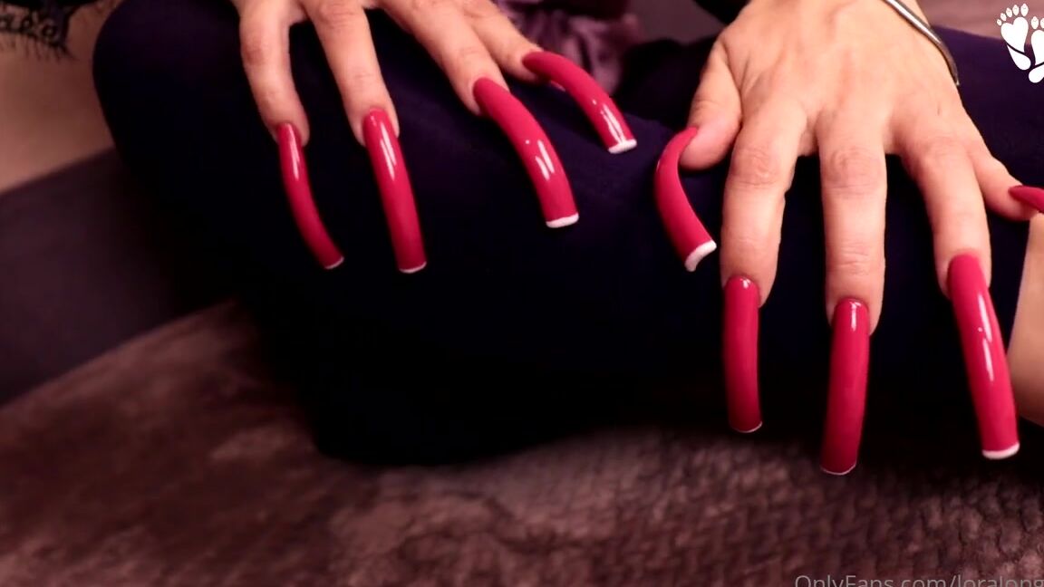 Lora Long Nails Nicknamed Loralongnails Onlyfans Relaxing Pink French Toenails