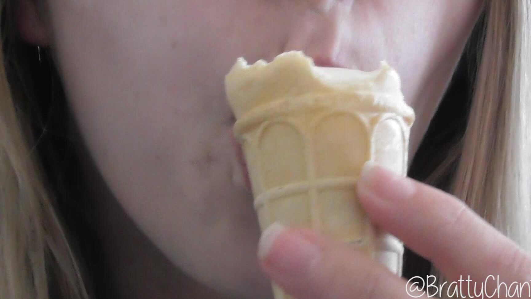 Mistress Chantel Lick It Good