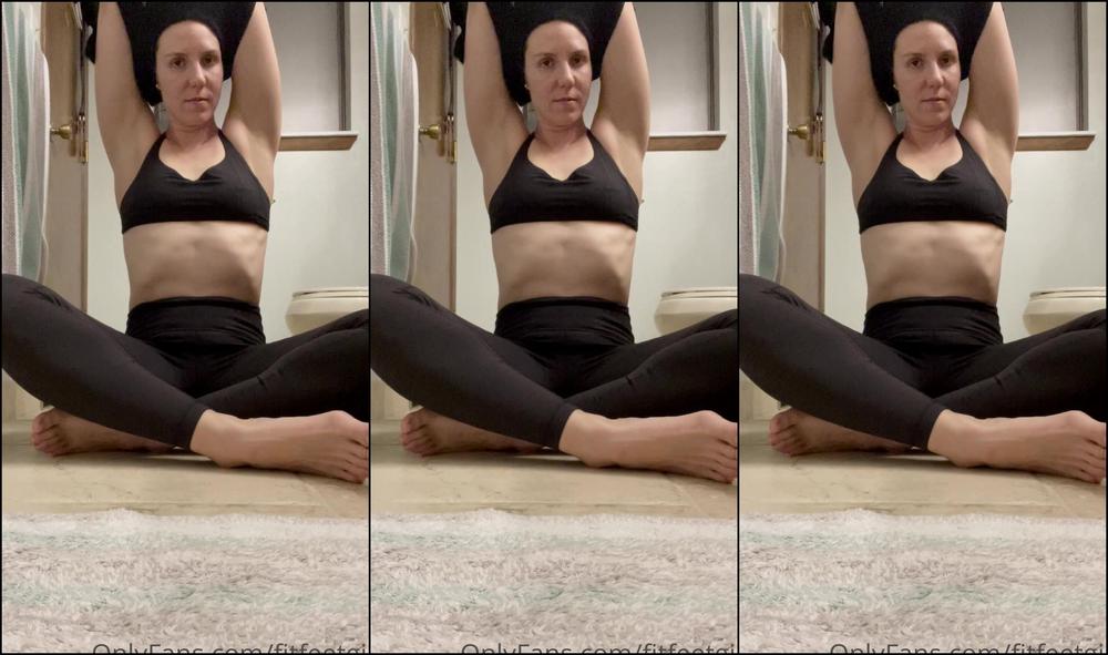 Fityoginina Who Else Struggles Hard With Lack Of Routine Yeah I M Getting To Those Dms I Promi