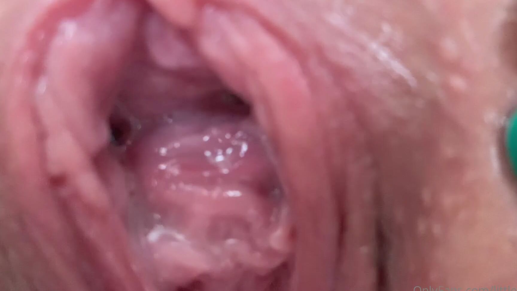 littlelaine-02-04-2021-2072118248-a-little-behind-the-scenes-directors-cut-of-a-custom-spreading-video-i-did