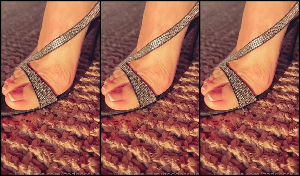 Goddess Kloe Nicknamed Goddesskloe 12 29 2022 Onlyfans Video Show Stopper