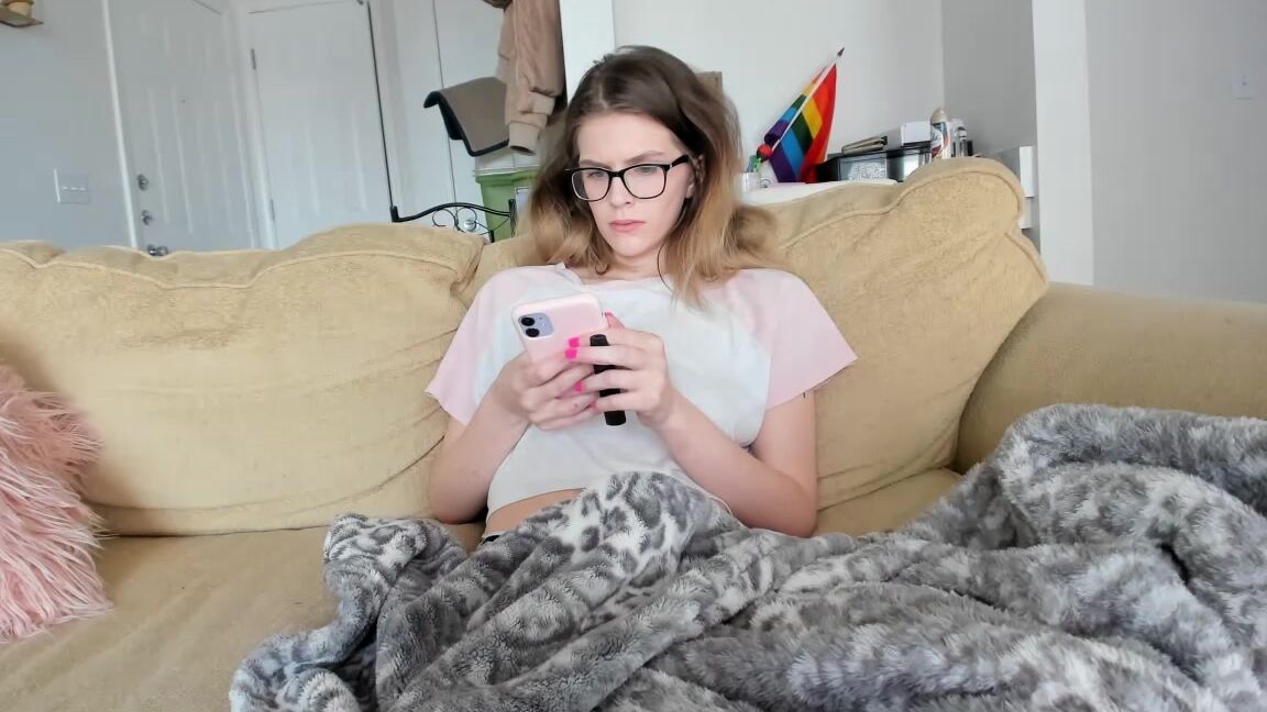 Meganholly Fingering Pussy