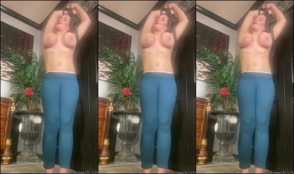 Kittibelle Kitti S Closet New Dress From A Generous Fan Lovey Color But Doesn T Hide My Sand