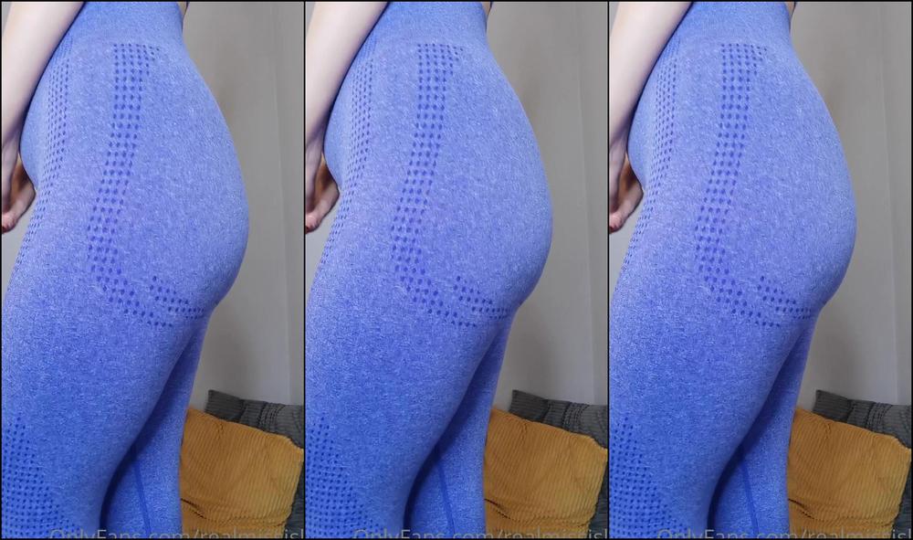 Realmissisla Striptease