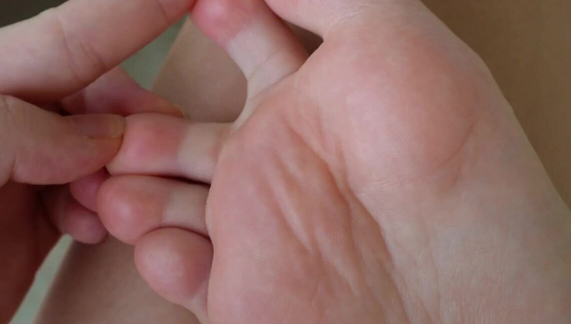 Goddess Evelyn Nicknamed Evelyn Feett Onlyfans A 4K Close Up With Me Spitting On My Soles And Telling You To Lick It Up 6