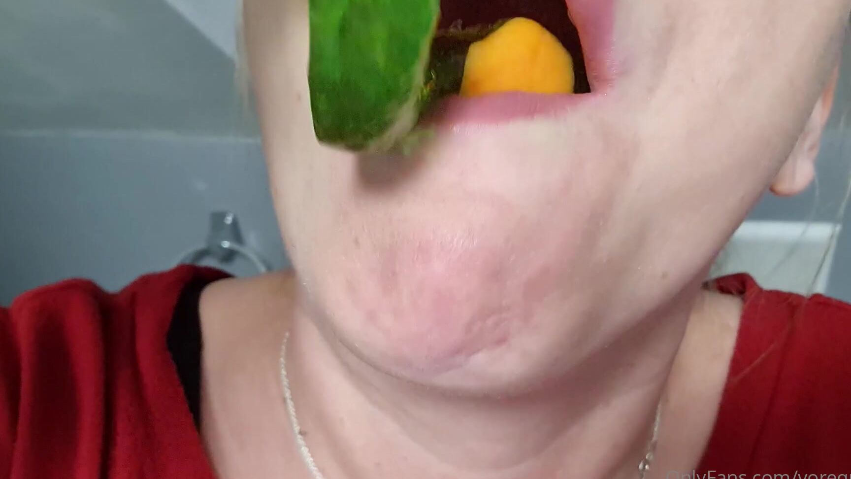 Vorequeen I Don T Know Why I Thought I D Be Able To Swallow This Beast My Gag Reflex Was Not Lettin