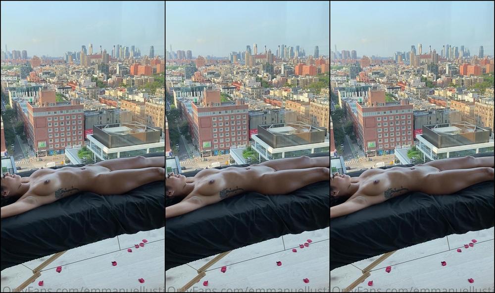 Emmanuellustin Ready For Chickensolittlee And I