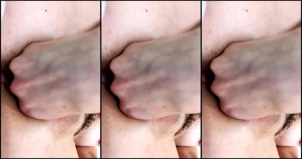 Natalia Mackenzie Fisting