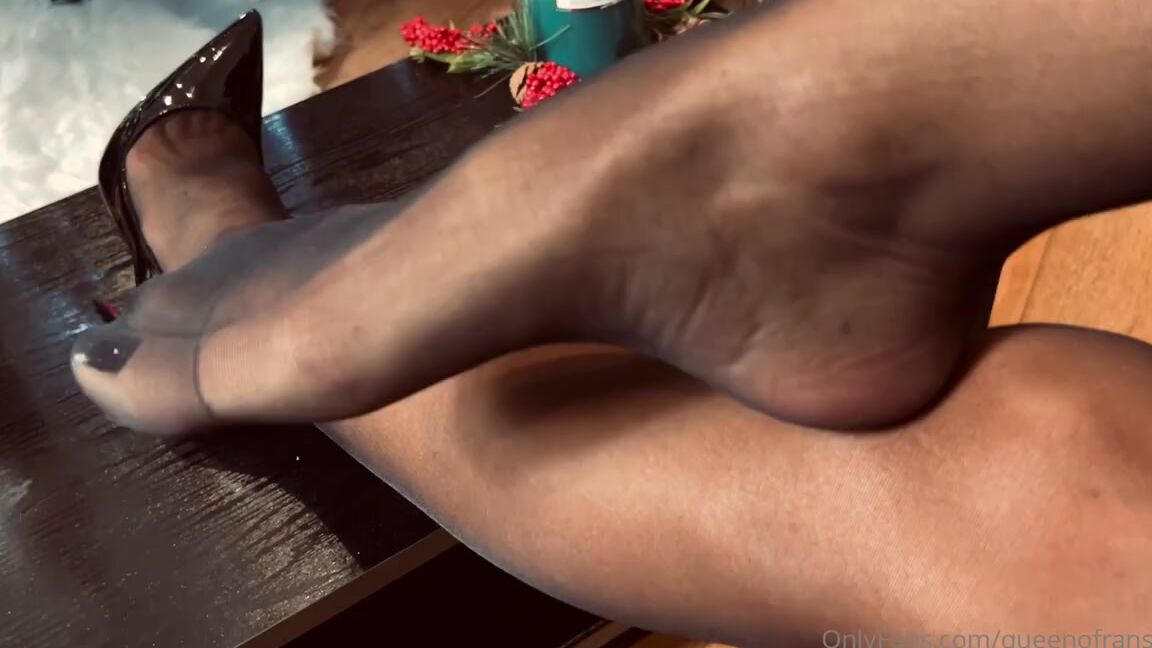 Adeline Murphy Nicknamed Queenofransome 12 31 2022 Onlyfans Video Partying Or Looking At This