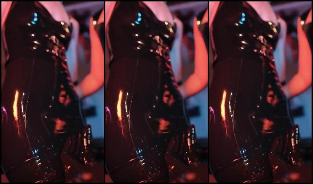 Miss Flora Nicknamed Missfloraberlin Onlyfans Latex Heaven With Mistressfirewolf And Trishadoll Shot By Ocularspice At Luxurious Sins Lt3