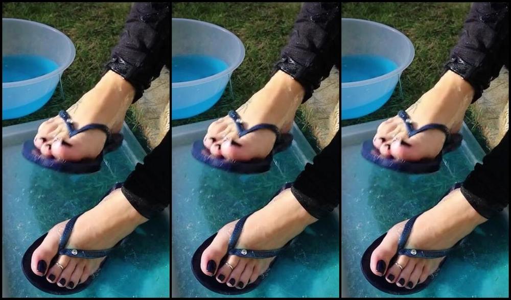 Footsiegalore Onlyfans Slippery Messy Flip Flop Dangle I Love How Wet And Sloppy This Sounds
