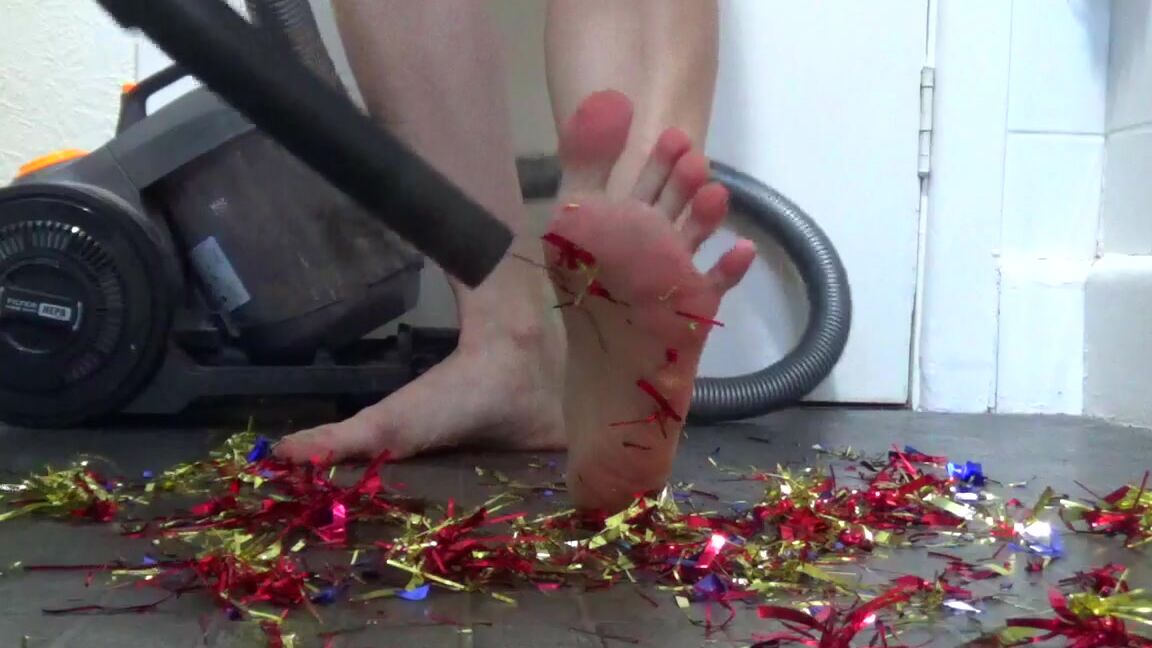 "Goddess Vanessa" feet, foot fetish, soles, vacuuming, holiday VACUUMING XMAS Decor manyvids