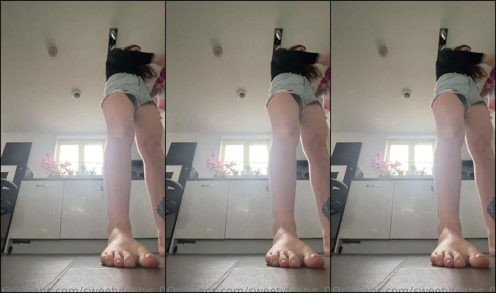 Sweetyfeetys New Unaware Giantess Video With Different Camera Angle You Were Hiding Under My Fur