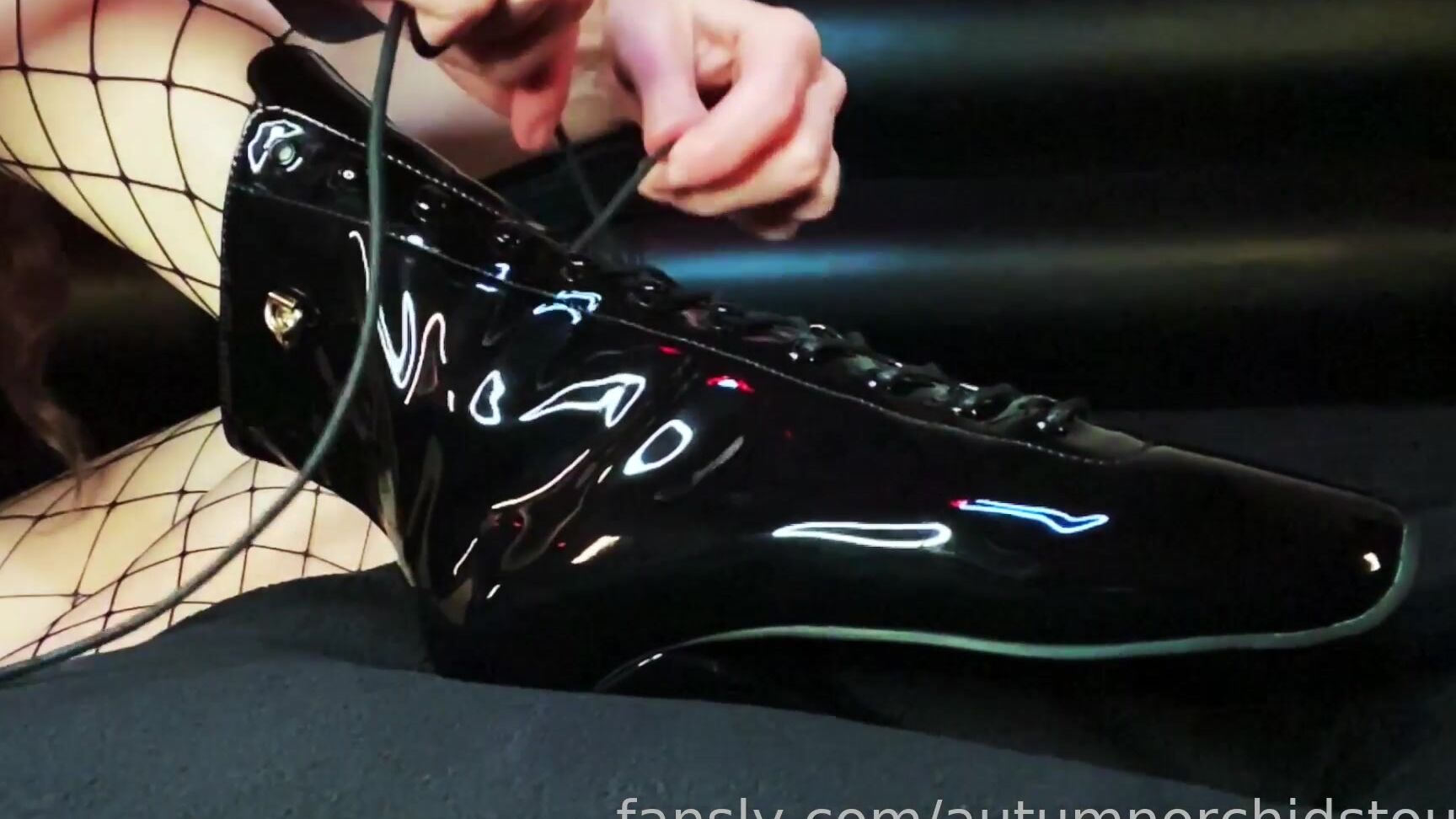 Autumn Orchid 475791375745429504