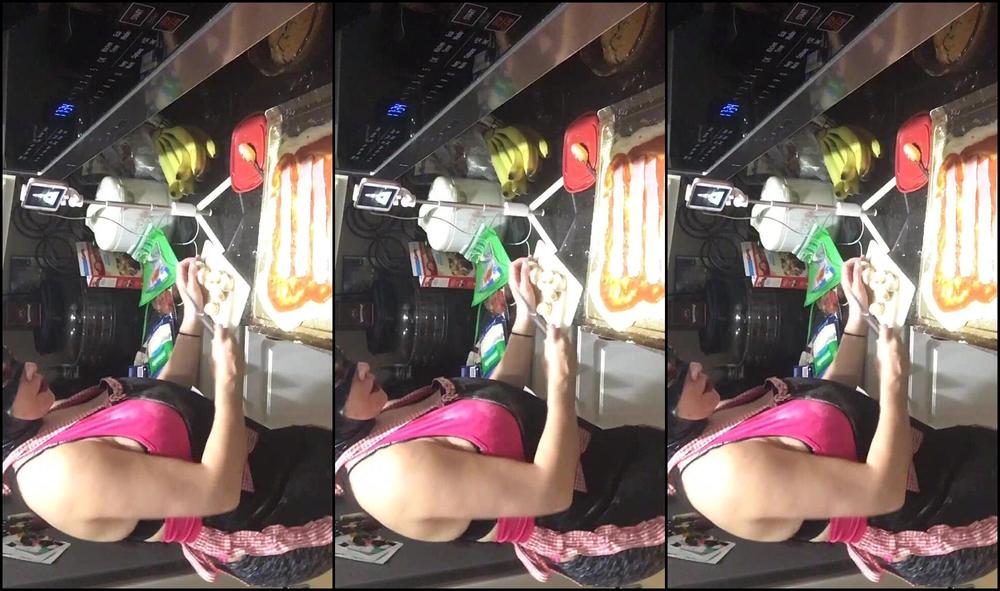 Kittibelle Cooking With Kitti