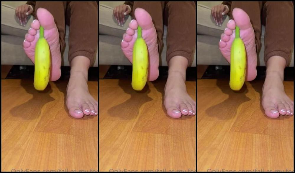 Feetangel Nicknamed Fallatmyfeet Foot Fetish 11 21 2022 Onlyfans Video Now I Want You To Lick The Banana Off My Foot For The Full 5 Min