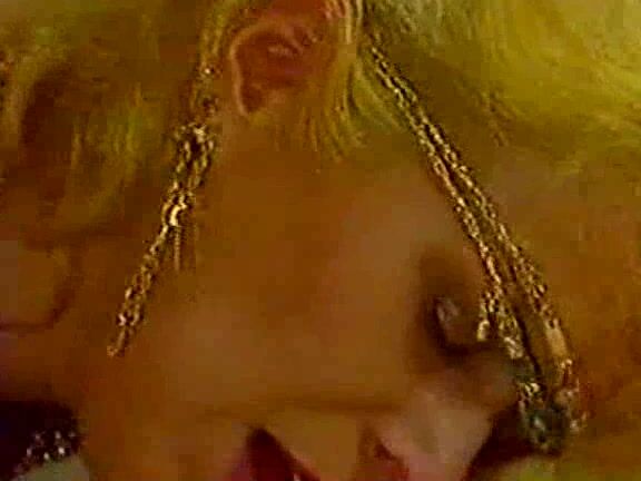 "Mix" Feature, Classic Les Femmes preferent les grosses Concorde