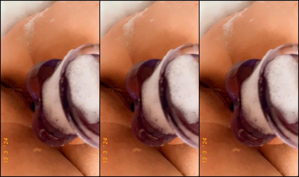 Melrosert 3237496381 03 13 2024 An Amazing Subscriber Bought Me This Dildo And Rose Toy My Goodness Orgasms Galore