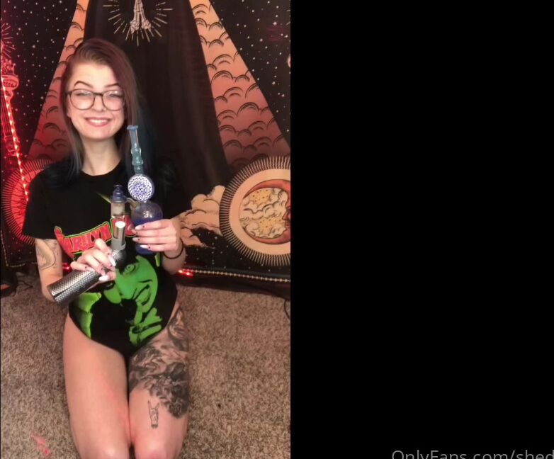 shedevils-17-02-2021-2034895203-let-s-do-a-dab-as-i-explain-my-latest-offer-i-have-available-for-you-now-offering-my-pa