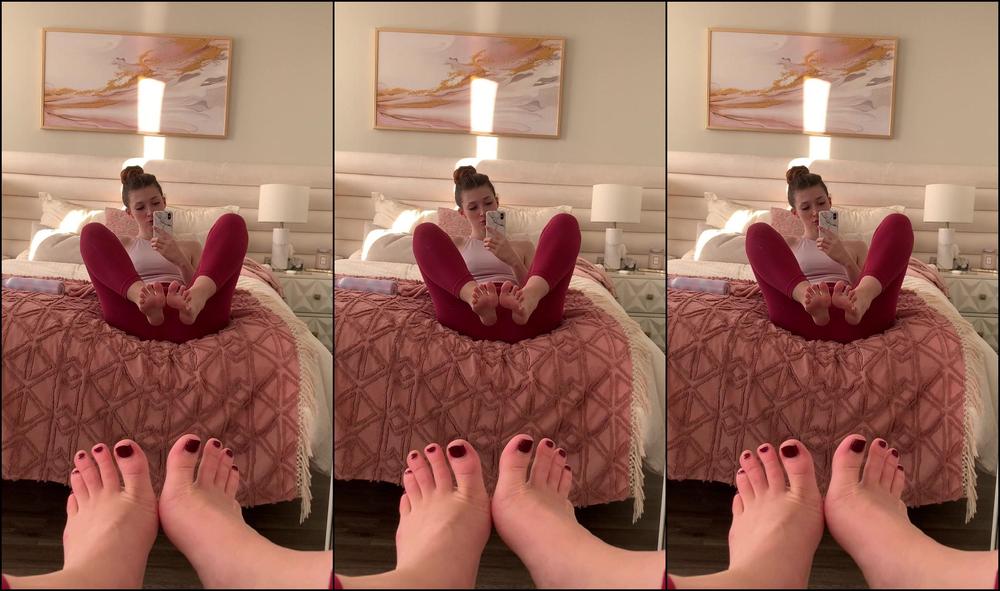 Eva De Vil Video Foot Tease