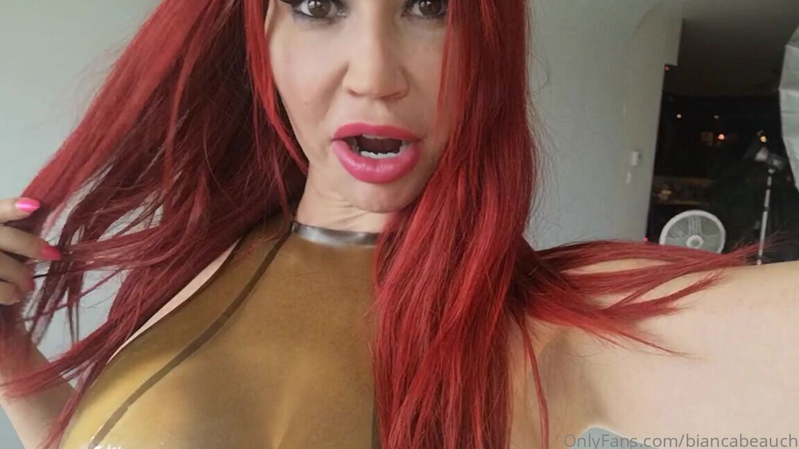 Biancabeauchamp 2020 10 15 5F88A75A3F7E205321243 Source