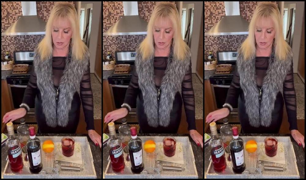 Avb Gilfgoddess Vip Nicknamed Avbgilfgoddess 01 18 2025 Onlyfans Video Welcome New Subscribers