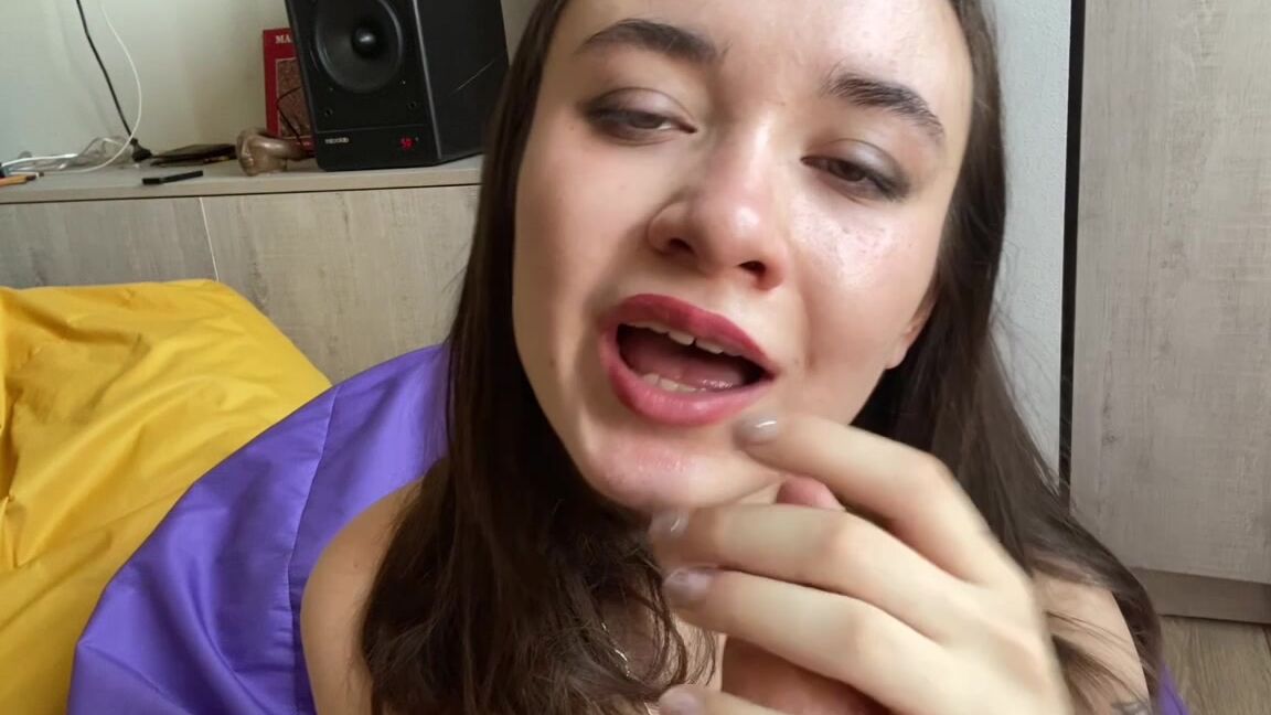 Sasha Palmer_Transformation-from-nerd-sister-to-whore Manyvids