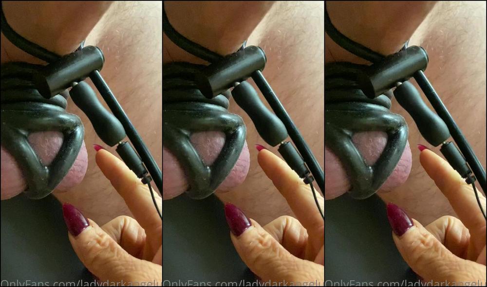 Lady Dark Angel The Bondage Wheel Ball Stretchers And Electrics Watch My Session Clip From This Morning