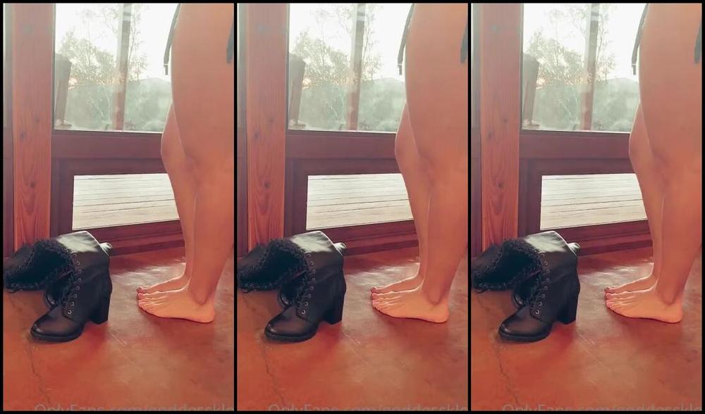 Goddess Kloe Nicknamed Goddesskloe 01 04 2023 Onlyfans Video Dream Boots When Theyre On My Feet