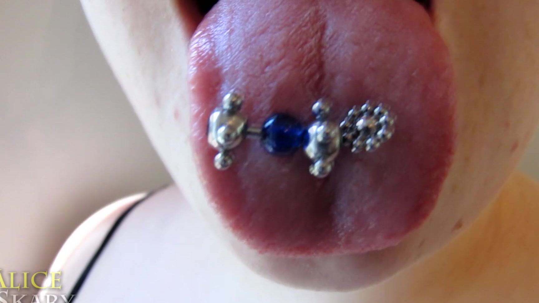 Aliceskary Playing With My Tongue Jewelry
