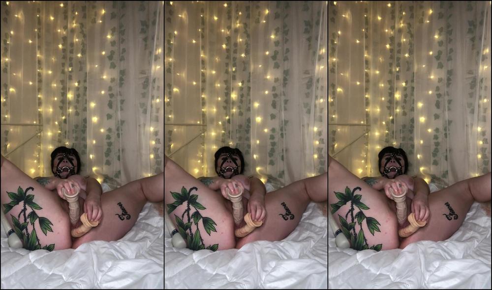 Olivia Vee Spider Gagged Slut Dps Herself