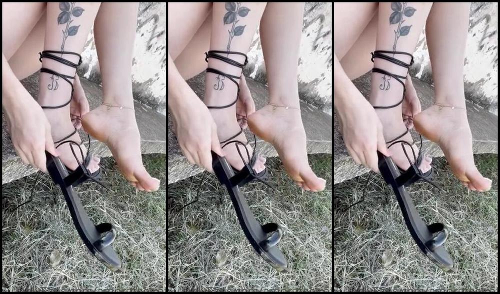 Pezinhos Da Amora Aka Amorafeetofc Onlyfans A Little Shoeplay With My New Sandals