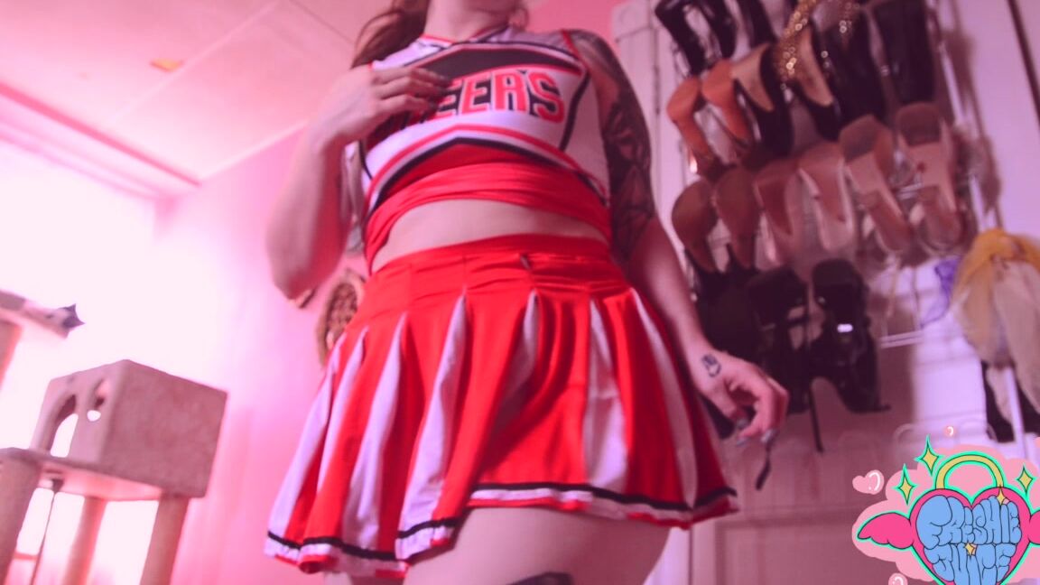 Cheerleaders, Cock Tease, Edge Play, Blackmail Fantasy, Brat Girls freshie juice cheerleader blackmails her teacher ManyVids