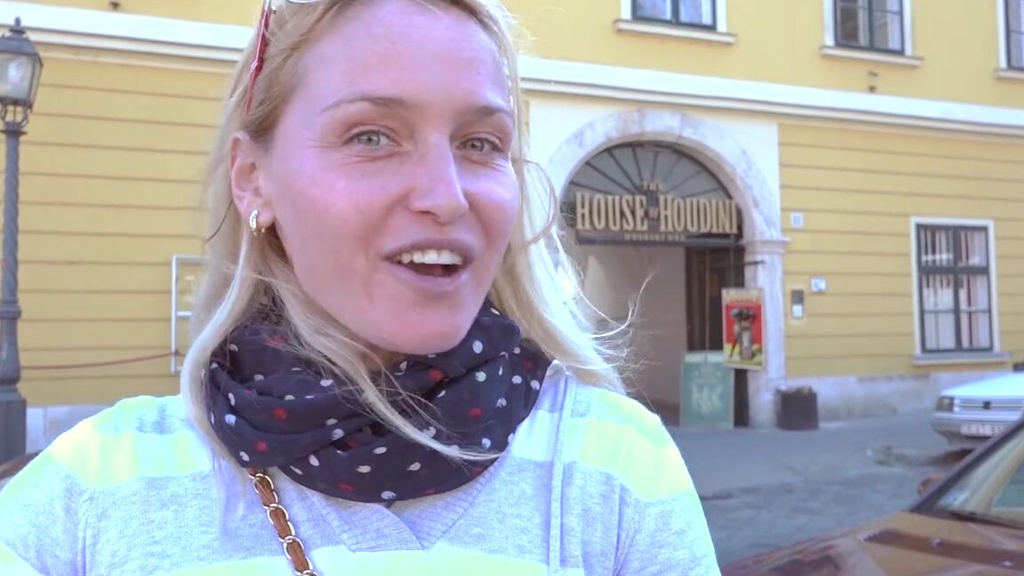 Kathianobilixx Findom 04 12 2018 Onlyfans Video My Budapest City Tour Is Here Dm