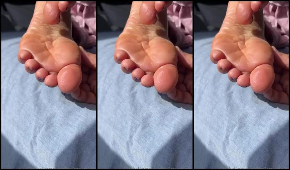 Mxdchai Onlyfans Ppv Video Repost My Feet Would Look So Sexy Rubbing Your Dick Just Like This 2 Videos From The Vault 1 3 Premium