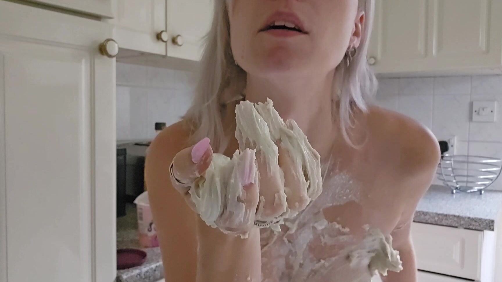 "Lexi Snow" chef, food, foodsploshing, homewrecker, wetandmessy Home Wrecking Anniversary Cake manyvids