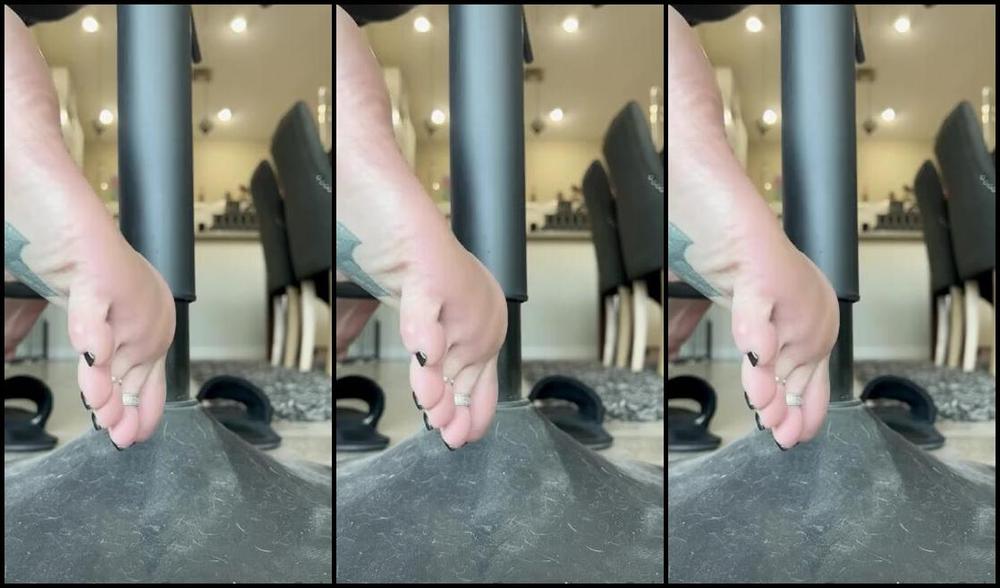 Mystikal Mami Nicknamed Mystikal Mami Onlyfans One Of The Best Pov S If You Like Soles