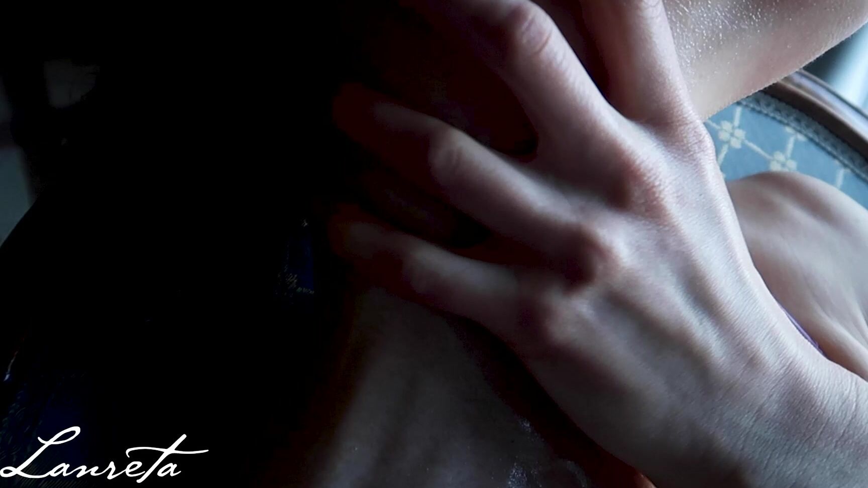 Lanreta Oiling Up Neck In A Chair