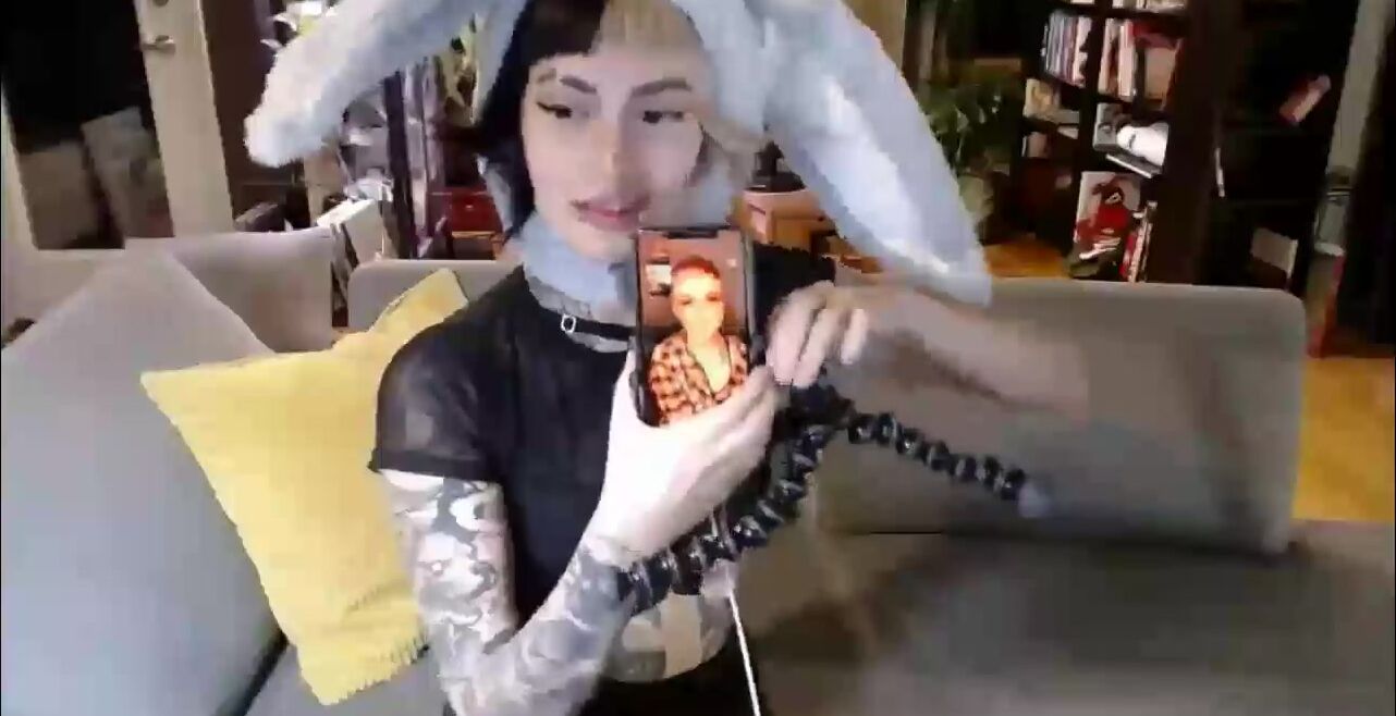 Suicidegirls Stream Started At Am Heyo Addox Kaylarosalie Here Play Truth Or Dar