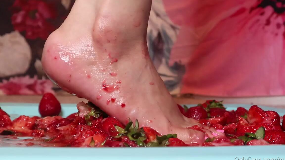 Milaap Onlyfans Strawberry Smash I Just Love Feeling These Strawberries Get Squeezed Under My Toes Feeling Them Pop