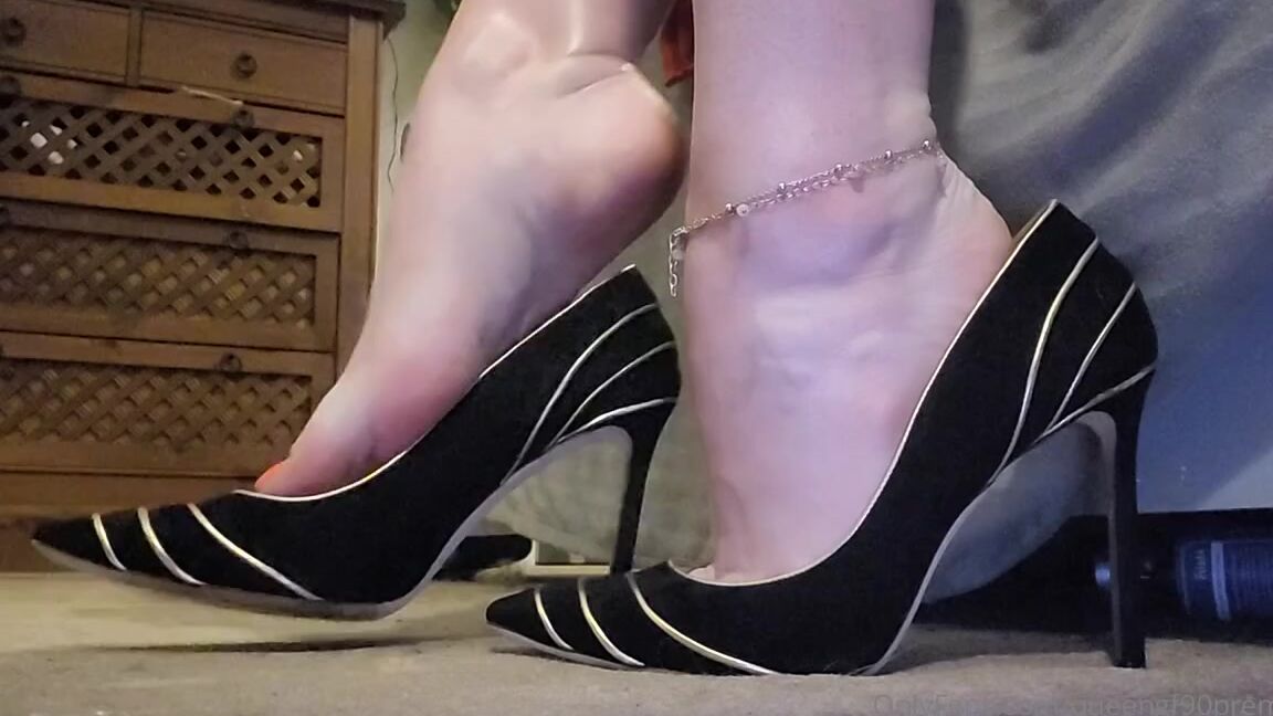 The Foot Queen Of England Aka Queengf90Premium Onlyfans Video 980