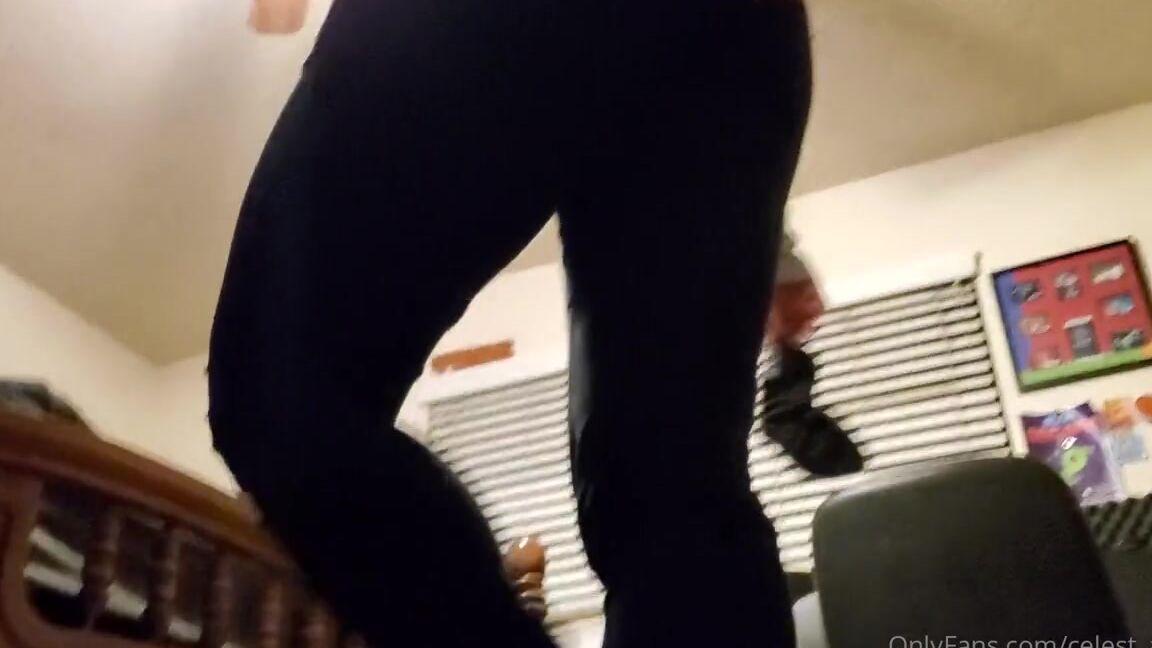 Celest Asmr Nicknamed Celest Asmr Onlyfans 11 02 2022 Ugh Fine Tiny You Can Watch Me Change Im So Tired Though So Not For Too