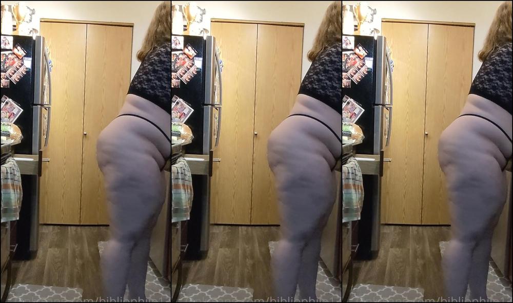 Bibliophile120 2188447791 08 10 2021 Just A Little Video Of Me Cooking In A Gstring And Crop Top Don T Worry I