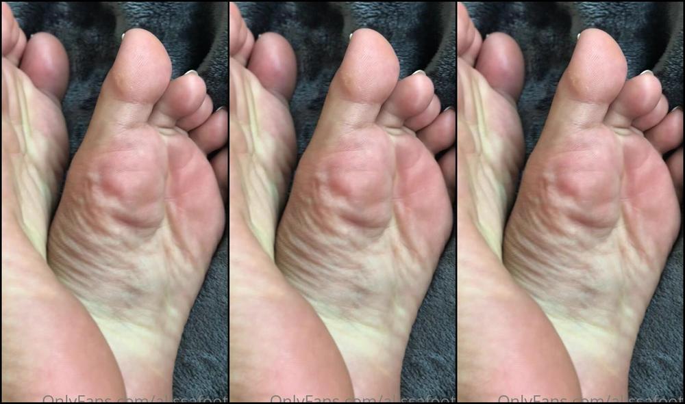 Alissafootsd Look At Her Close Up And Do Your Work