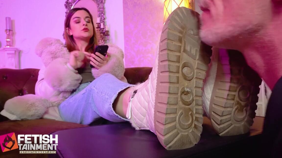 femdomsquad video store my first feet licking session long version foot worship session with queen daphne 4k iuhd mp4 Clips4Sale