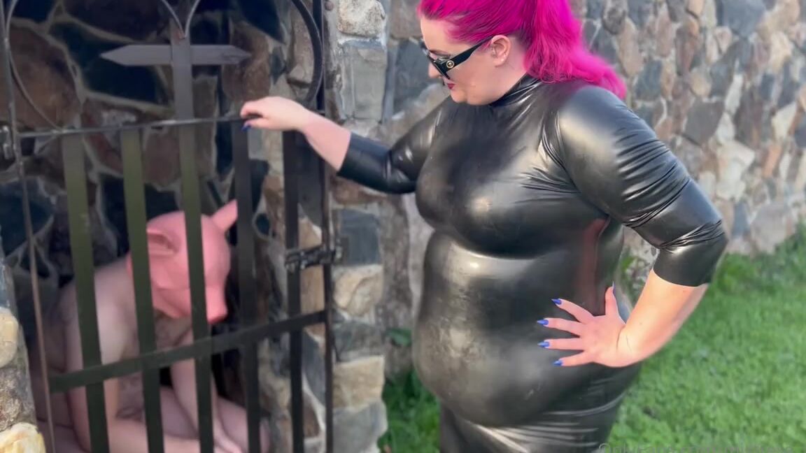 Mistress Zeida Onlyfans Newvideo Ball Stomping In The Mud Zra